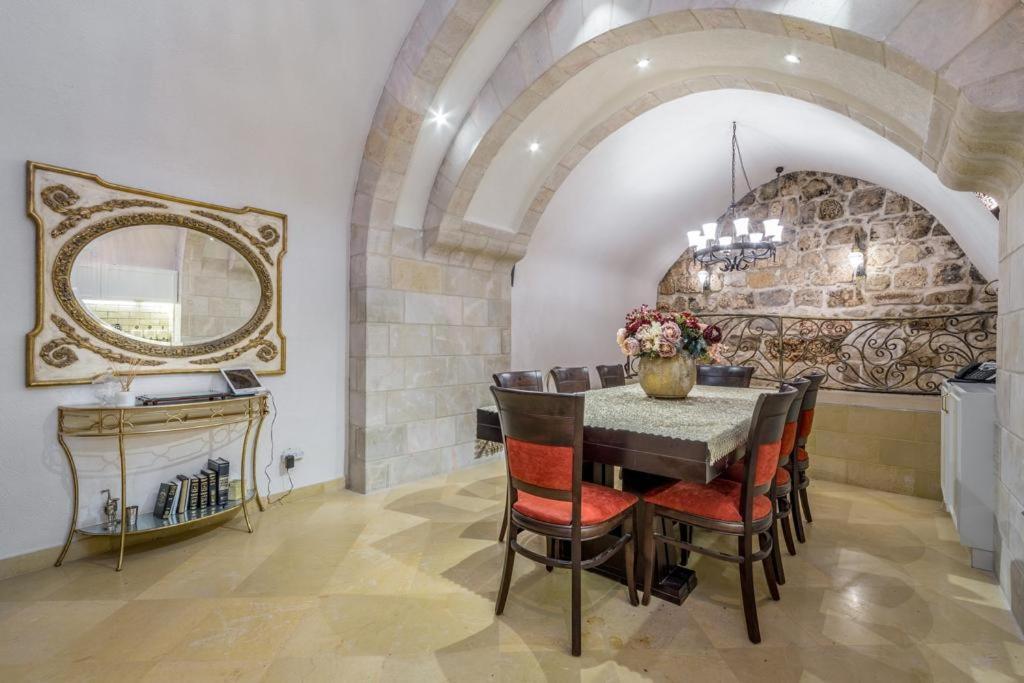 Western Wall Luxury House Єрусалим Екстер'єр фото